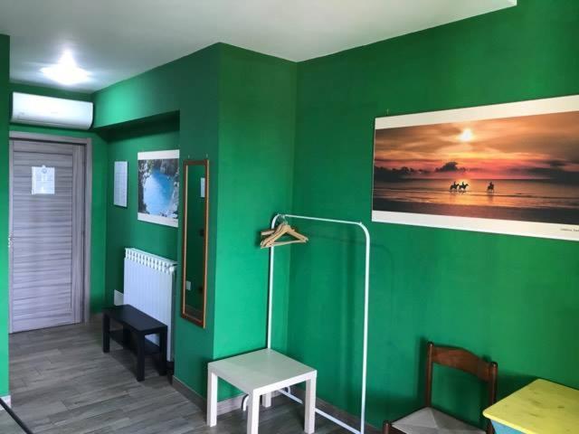 Laureana di Borrello Sopra Le Laure B&B الغرفة الصورة